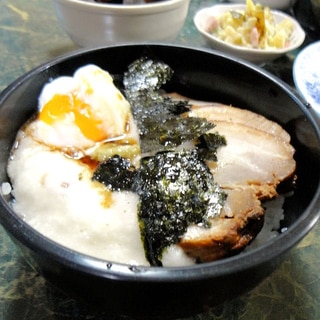 とろろ★おんたま♪焼き豚丼